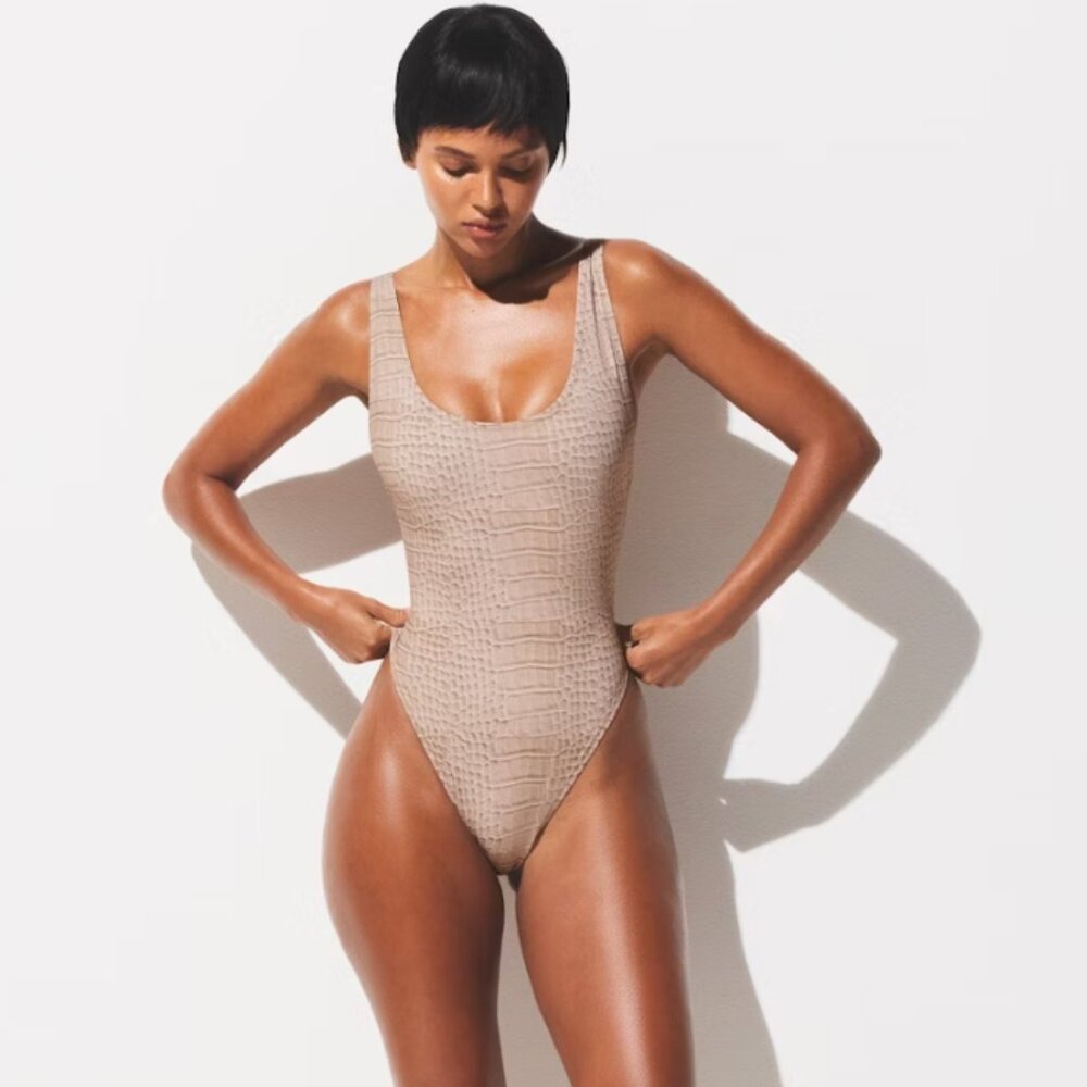 NEW Skims signature Scoop Neck One Piece size XL/Dune Crocodile Print